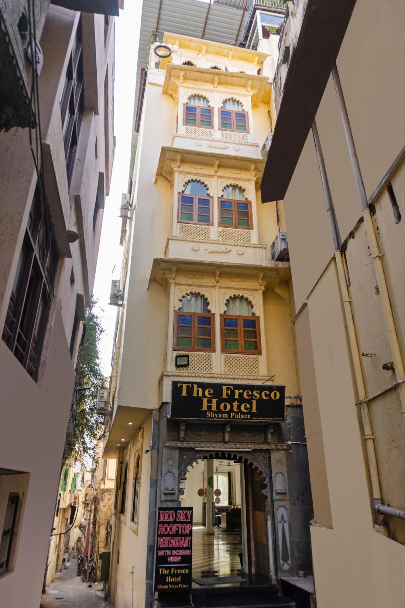 Treebo The Fresco Lake Pichola Hotel Udaipur Exterior photo