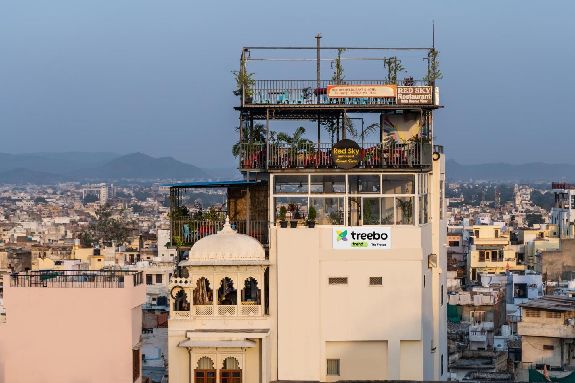 Treebo The Fresco Lake Pichola Hotel Udaipur Exterior photo